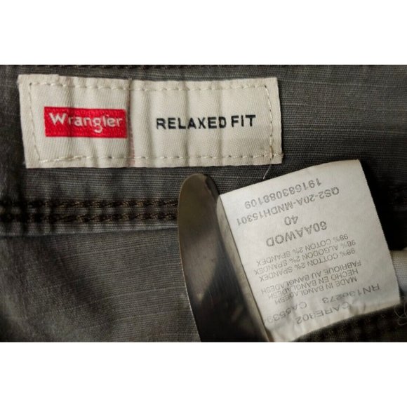 WRANGLER Mens 40 Green Relaxed Fit Stretch Hike Fish Cargo Shorts 10" Inseam - Picture 12 of 12